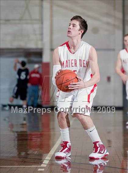Thumbnail 1 in Mater Dei vs. Foothill (Orange Holiday Classic Championship) photogallery.