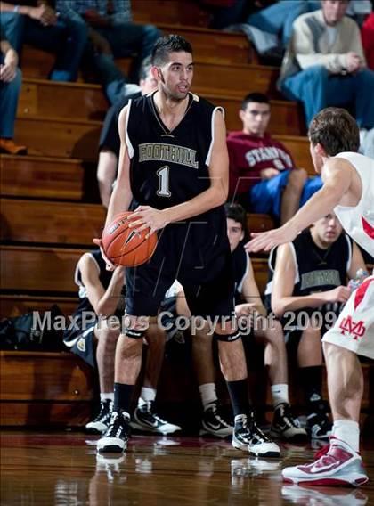 Thumbnail 1 in Mater Dei vs. Foothill (Orange Holiday Classic Championship) photogallery.