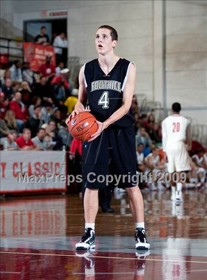 Thumbnail 1 in Mater Dei vs. Foothill (Orange Holiday Classic Championship) photogallery.