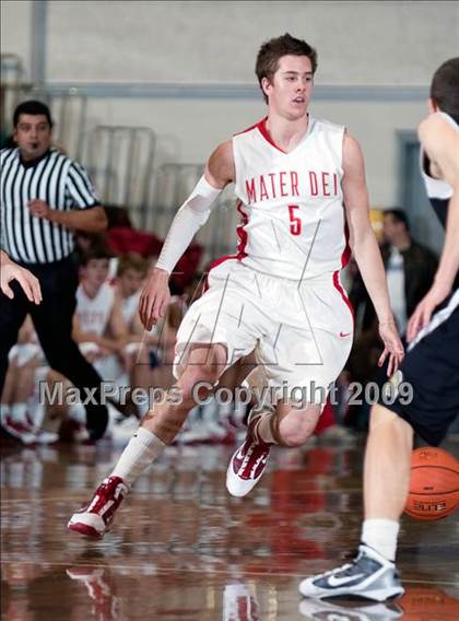 Thumbnail 1 in Mater Dei vs. Foothill (Orange Holiday Classic Championship) photogallery.