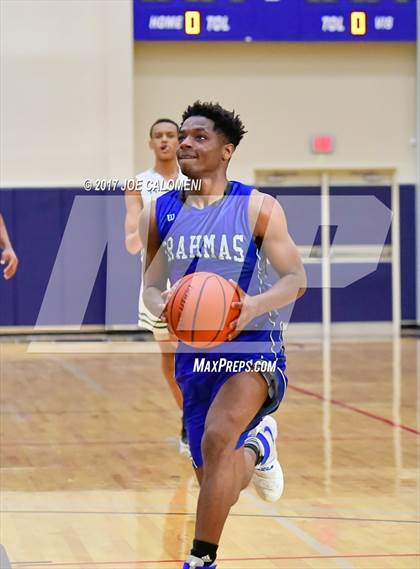 Thumbnail 1 in MacArthur [Douglas] vs Southwest (SAISD Invitational) photogallery.