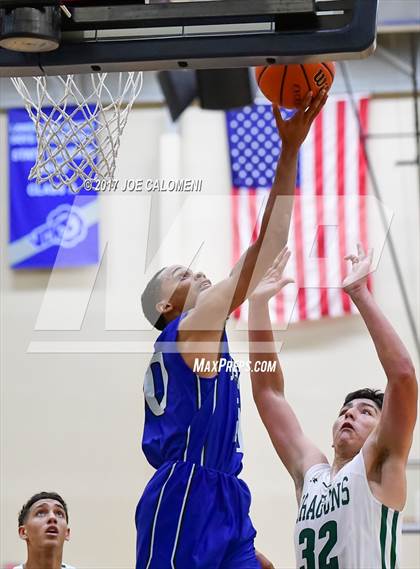 Thumbnail 2 in MacArthur [Douglas] vs Southwest (SAISD Invitational) photogallery.