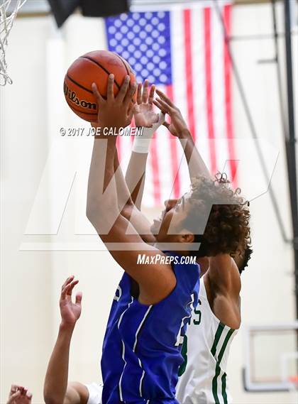 Thumbnail 3 in MacArthur [Douglas] vs Southwest (SAISD Invitational) photogallery.
