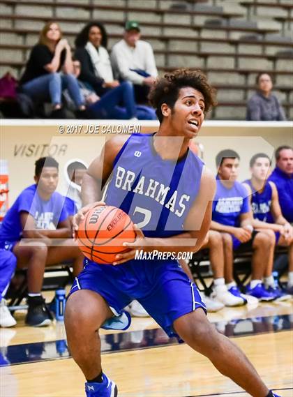 Thumbnail 2 in MacArthur [Douglas] vs Southwest (SAISD Invitational) photogallery.