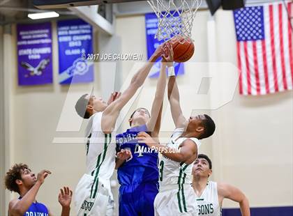 Thumbnail 3 in MacArthur [Douglas] vs Southwest (SAISD Invitational) photogallery.