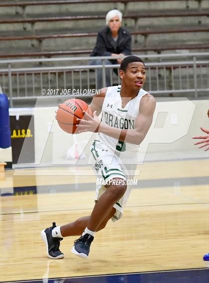 Thumbnail 2 in MacArthur [Douglas] vs Southwest (SAISD Invitational) photogallery.