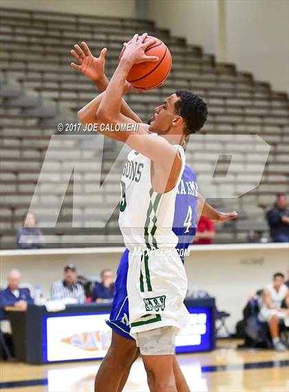 Thumbnail 3 in MacArthur [Douglas] vs Southwest (SAISD Invitational) photogallery.