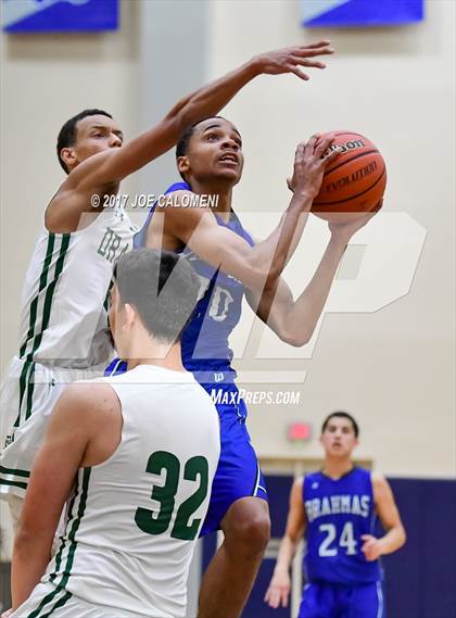 Thumbnail 2 in MacArthur [Douglas] vs Southwest (SAISD Invitational) photogallery.