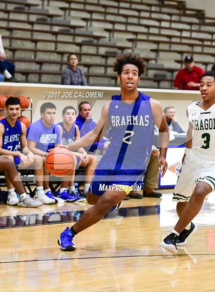 Thumbnail 1 in MacArthur [Douglas] vs Southwest (SAISD Invitational) photogallery.