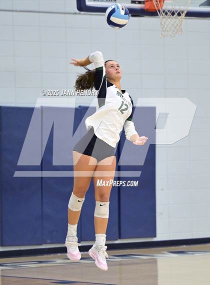 Thumbnail 2 in Cardinal Newman vs River Bluff (Dorman Tournament of Champions) photogallery.