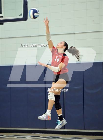 Thumbnail 3 in Cardinal Newman vs River Bluff (Dorman Tournament of Champions) photogallery.