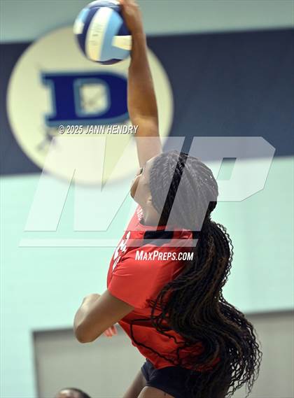Thumbnail 3 in Cardinal Newman vs River Bluff (Dorman Tournament of Champions) photogallery.
