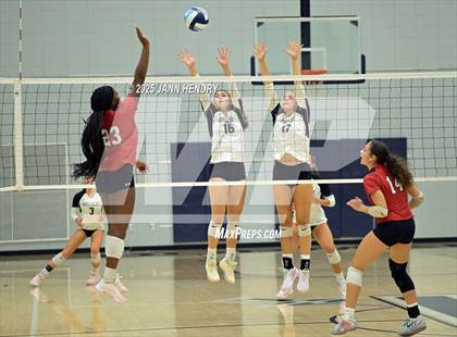Thumbnail 2 in Cardinal Newman vs River Bluff (Dorman Tournament of Champions) photogallery.