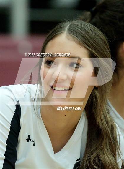 Thumbnail 1 in Guyer vs. Coppell (UIL 6A Bi-District Playoff) photogallery.