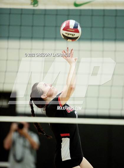 Thumbnail 3 in Guyer vs. Coppell (UIL 6A Bi-District Playoff) photogallery.