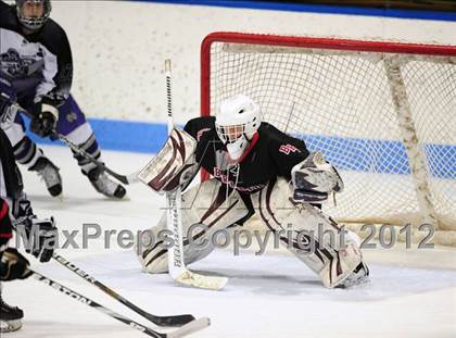 Thumbnail 2 in Branford vs. North Branford (CIAC Division II Semifinal) photogallery.