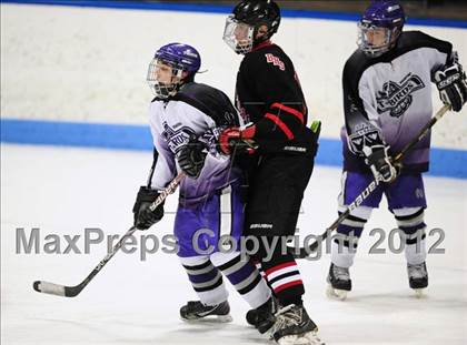 Thumbnail 2 in Branford vs. North Branford (CIAC Division II Semifinal) photogallery.