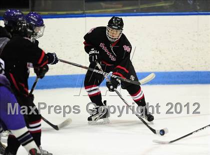 Thumbnail 3 in Branford vs. North Branford (CIAC Division II Semifinal) photogallery.
