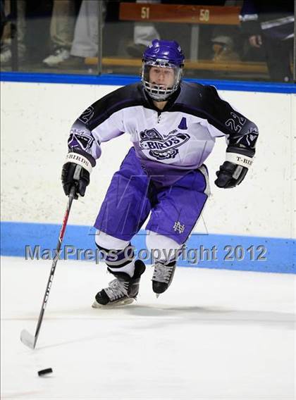 Thumbnail 2 in Branford vs. North Branford (CIAC Division II Semifinal) photogallery.