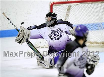 Thumbnail 3 in Branford vs. North Branford (CIAC Division II Semifinal) photogallery.