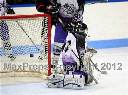 Thumbnail 1 in Branford vs. North Branford (CIAC Division II Semifinal) photogallery.