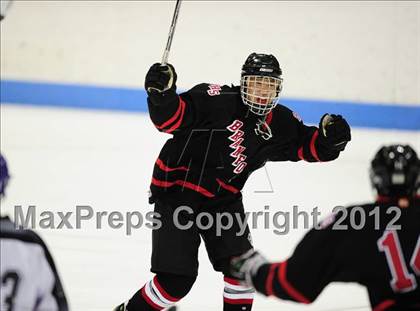 Thumbnail 1 in Branford vs. North Branford (CIAC Division II Semifinal) photogallery.