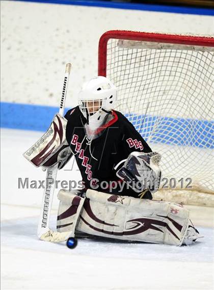 Thumbnail 2 in Branford vs. North Branford (CIAC Division II Semifinal) photogallery.