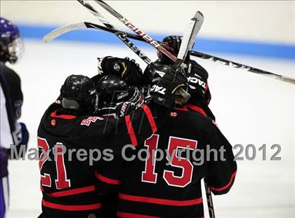 Thumbnail 2 in Branford vs. North Branford (CIAC Division II Semifinal) photogallery.