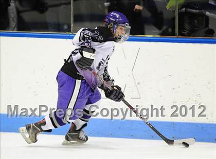 Thumbnail 2 in Branford vs. North Branford (CIAC Division II Semifinal) photogallery.