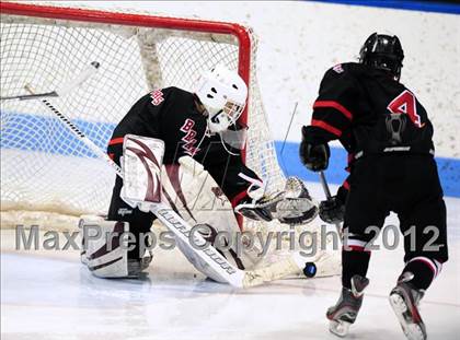 Thumbnail 1 in Branford vs. North Branford (CIAC Division II Semifinal) photogallery.