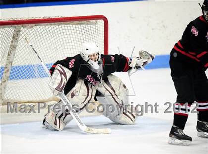 Thumbnail 2 in Branford vs. North Branford (CIAC Division II Semifinal) photogallery.