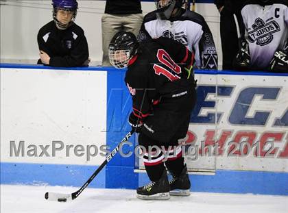 Thumbnail 2 in Branford vs. North Branford (CIAC Division II Semifinal) photogallery.