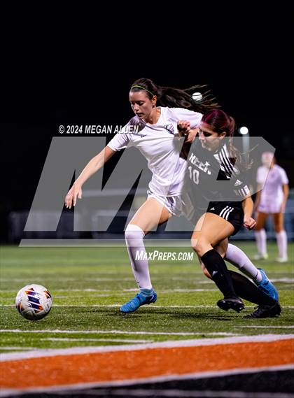 Thumbnail 2 in Fairmont @ Beavercreek (OHSAA D1 District Semi-Finals) photogallery.