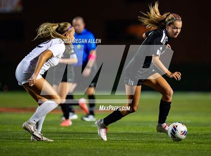 Thumbnail 2 in Fairmont @ Beavercreek (OHSAA D1 District Semi-Finals) photogallery.