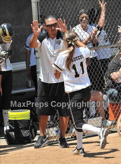 Thumbnail 2 in Calvary Chapel vs. Citrus Valley (CIF SS D6 Final) photogallery.