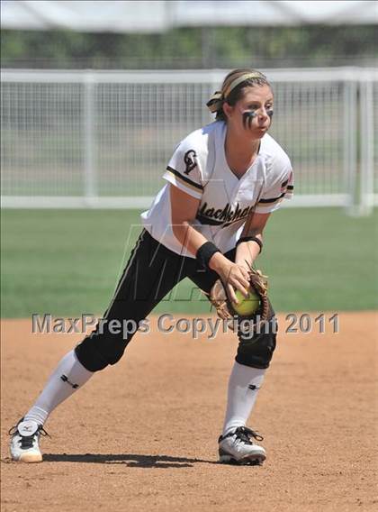 Thumbnail 2 in Calvary Chapel vs. Citrus Valley (CIF SS D6 Final) photogallery.