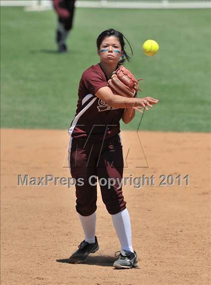 Thumbnail 2 in Calvary Chapel vs. Citrus Valley (CIF SS D6 Final) photogallery.