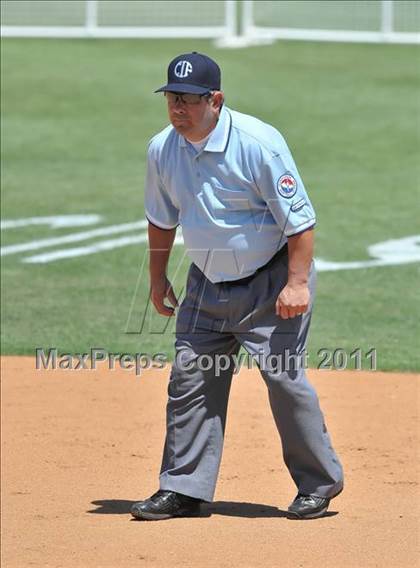 Thumbnail 3 in Calvary Chapel vs. Citrus Valley (CIF SS D6 Final) photogallery.