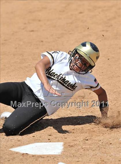 Thumbnail 2 in Calvary Chapel vs. Citrus Valley (CIF SS D6 Final) photogallery.