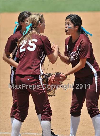 Thumbnail 2 in Calvary Chapel vs. Citrus Valley (CIF SS D6 Final) photogallery.