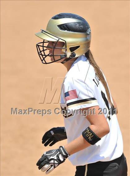 Thumbnail 2 in Calvary Chapel vs. Citrus Valley (CIF SS D6 Final) photogallery.