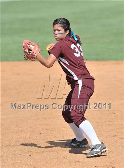 Thumbnail 2 in Calvary Chapel vs. Citrus Valley (CIF SS D6 Final) photogallery.