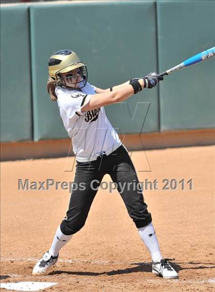 Thumbnail 3 in Calvary Chapel vs. Citrus Valley (CIF SS D6 Final) photogallery.