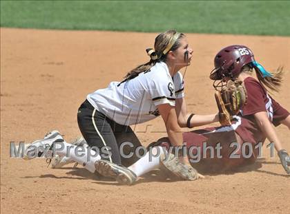 Thumbnail 2 in Calvary Chapel vs. Citrus Valley (CIF SS D6 Final) photogallery.