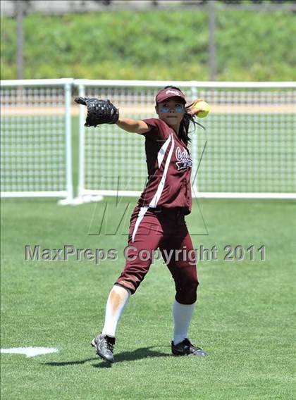 Thumbnail 3 in Calvary Chapel vs. Citrus Valley (CIF SS D6 Final) photogallery.