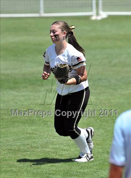 Thumbnail 1 in Calvary Chapel vs. Citrus Valley (CIF SS D6 Final) photogallery.