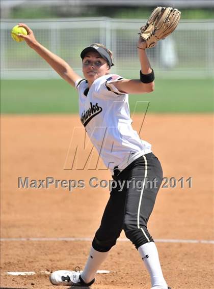 Thumbnail 3 in Calvary Chapel vs. Citrus Valley (CIF SS D6 Final) photogallery.