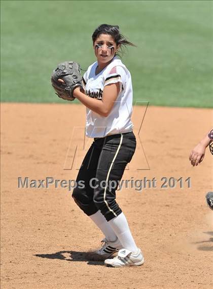 Thumbnail 2 in Calvary Chapel vs. Citrus Valley (CIF SS D6 Final) photogallery.