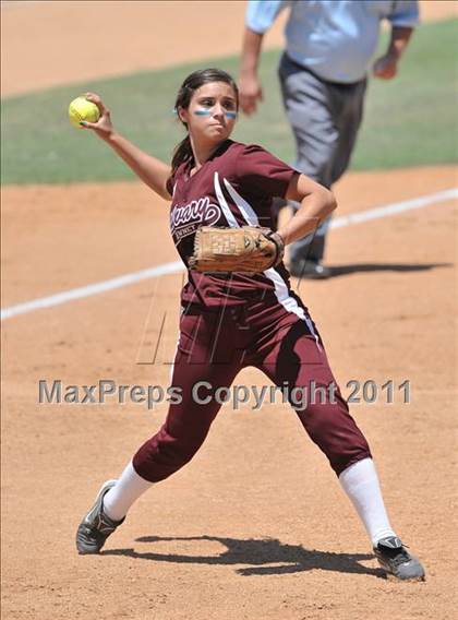 Thumbnail 2 in Calvary Chapel vs. Citrus Valley (CIF SS D6 Final) photogallery.