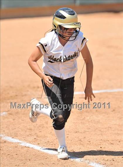 Thumbnail 1 in Calvary Chapel vs. Citrus Valley (CIF SS D6 Final) photogallery.